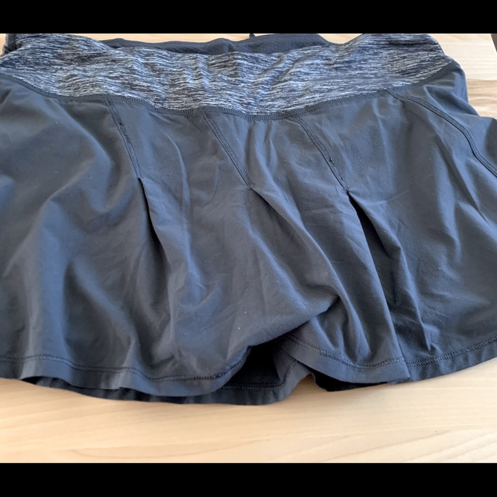 Lululemon tennis / running skirt